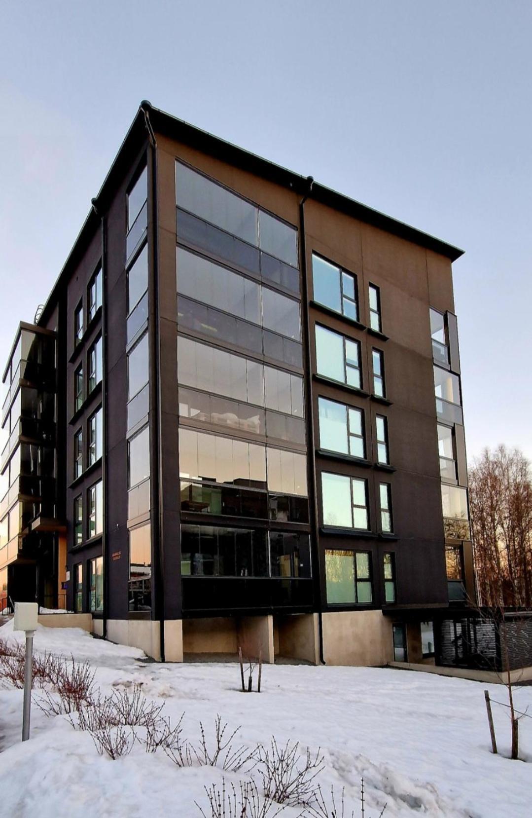 Modern Apartment Near Tampereen Messukeskus, With Own Private And Free Parking Buitenkant foto