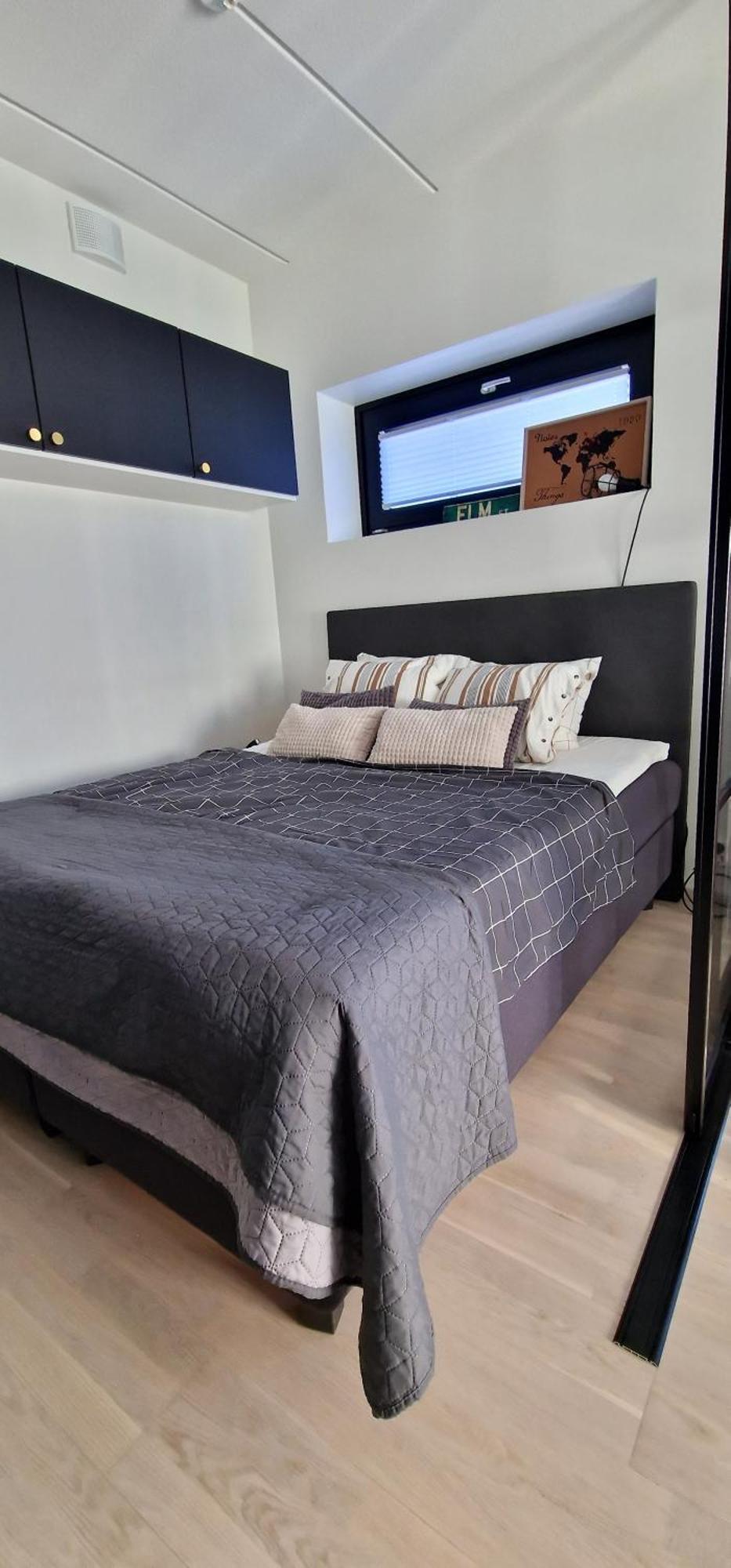 Modern Apartment Near Tampereen Messukeskus, With Own Private And Free Parking Buitenkant foto