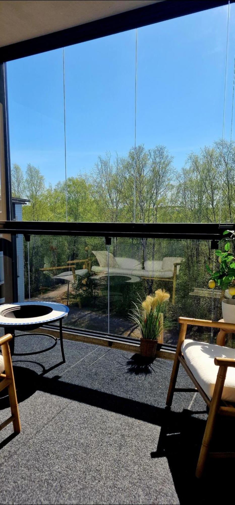 Modern Apartment Near Tampereen Messukeskus, With Own Private And Free Parking Buitenkant foto